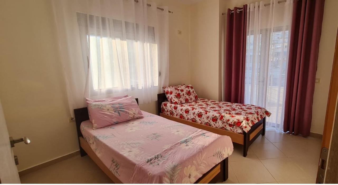 Saranda City Center & Beach Apartament 2 Bed Room Ngoại thất bức ảnh